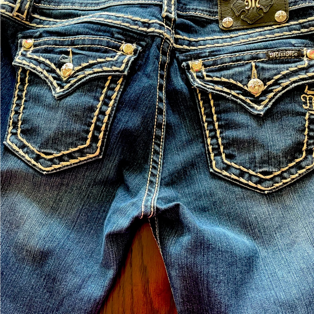 Miss me crop jeans